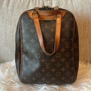 Louis Vuitton excursion hand/shoe bag